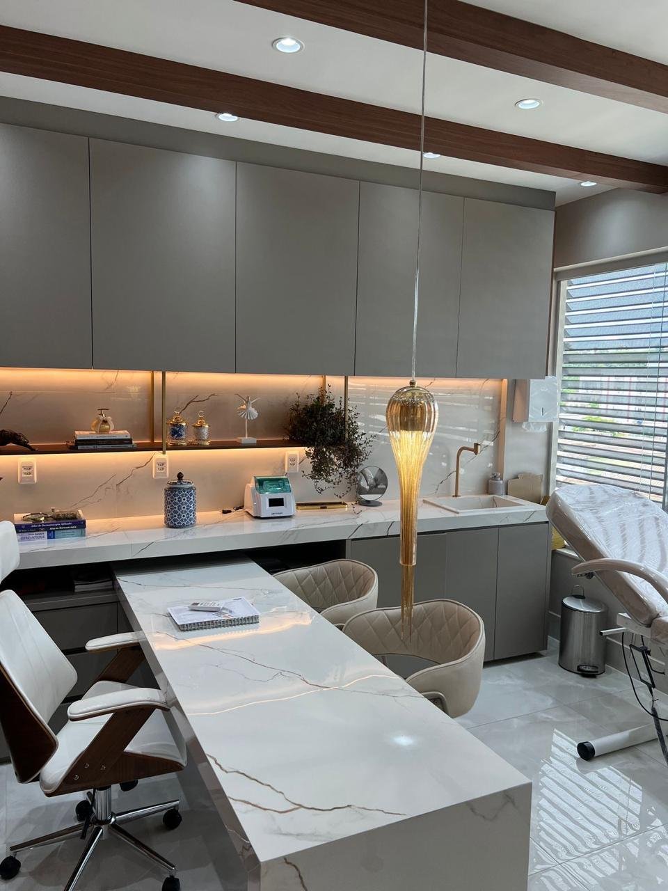 Clínica · recepção e atendimento — marcenaria comercial, foto 1
